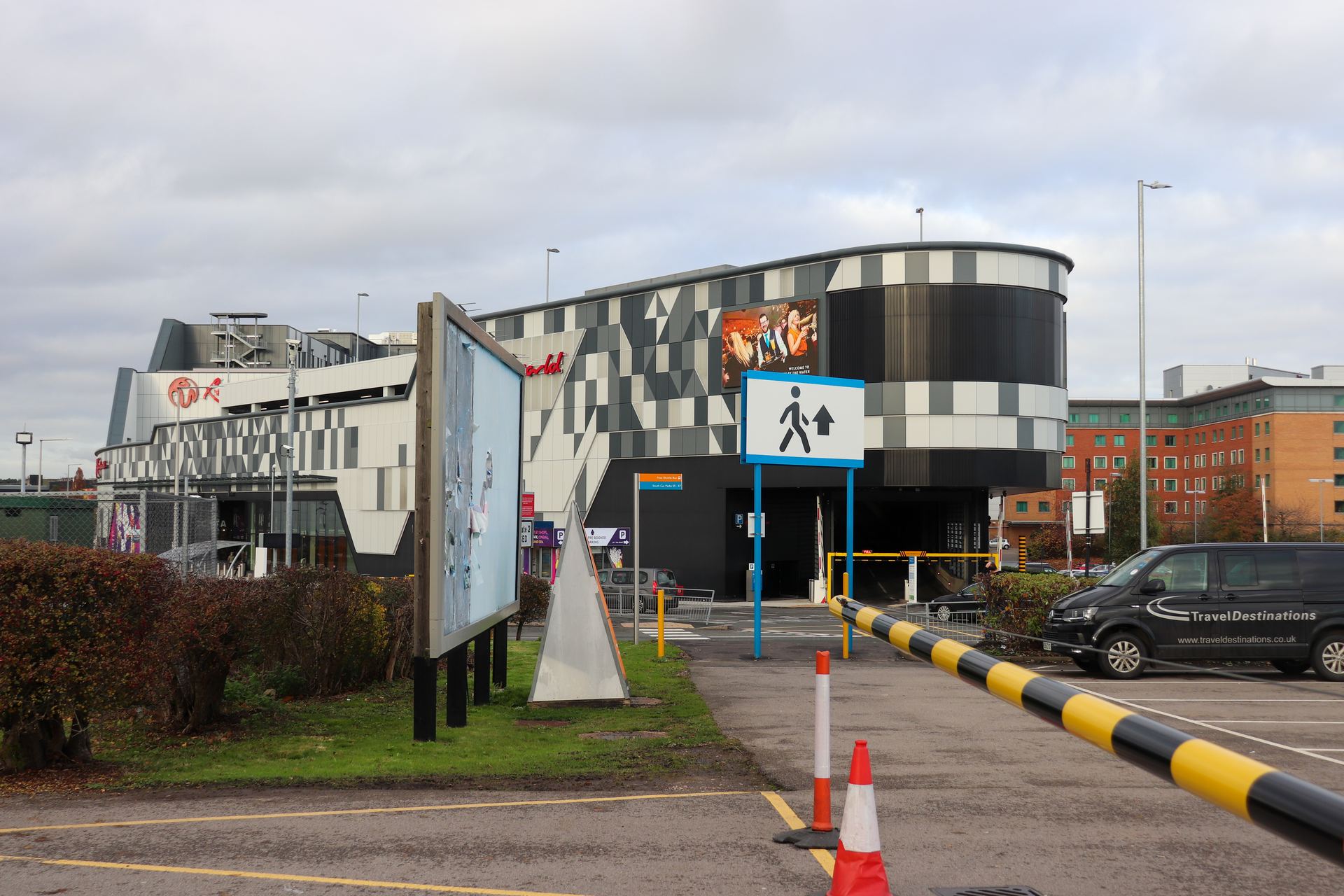 Exterior of the NEC Resorts World Birmingham building